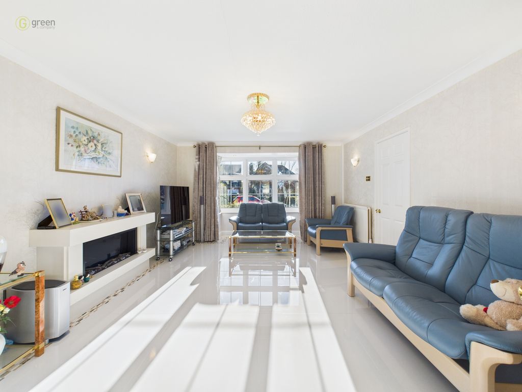 Property photo 2 of 32