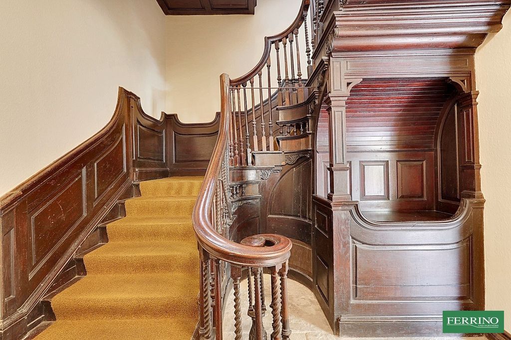 Property photo 2 of 22 Communal Hall