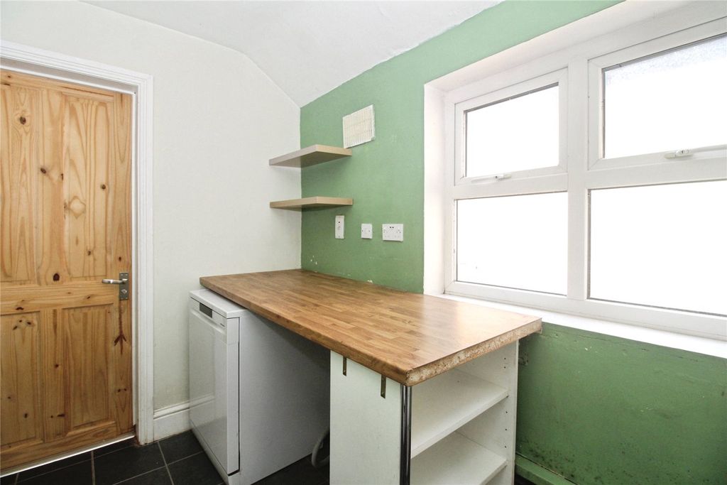 Property photo 3 of 8 Utility Room
