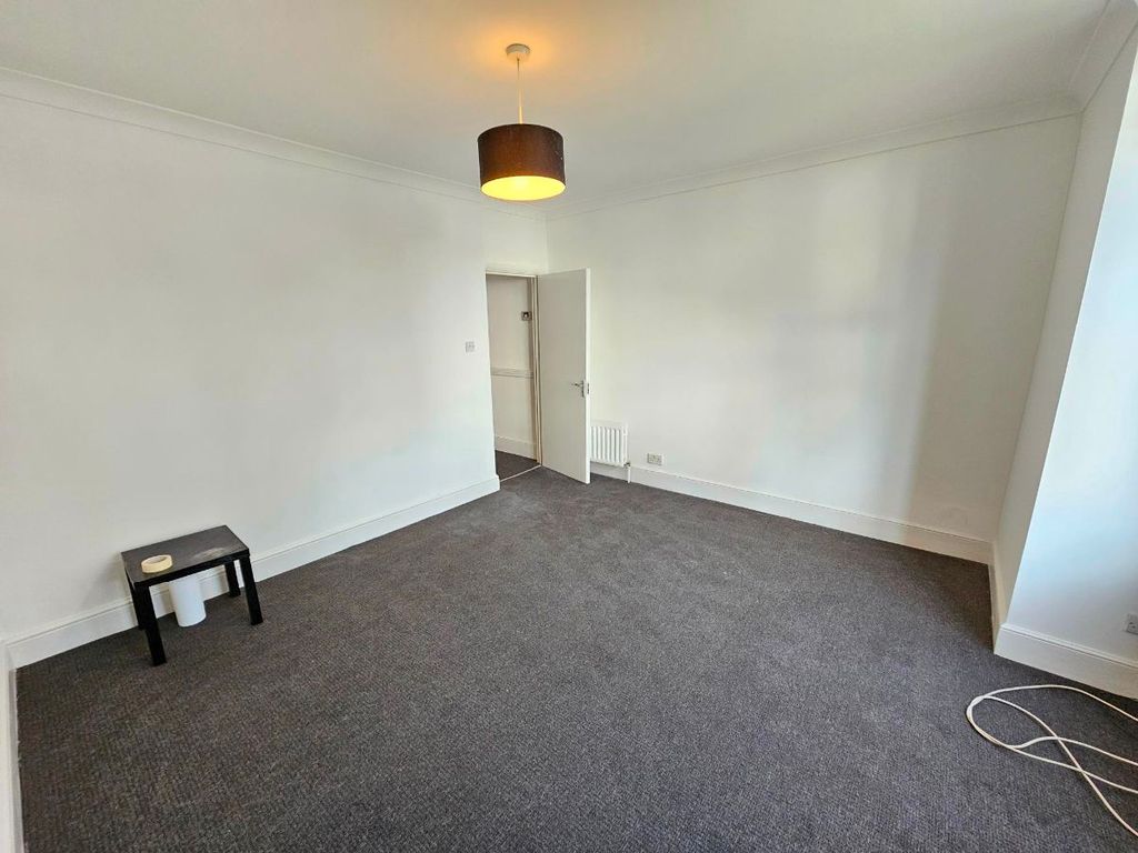 Property photo 3 of 6 Bedroom 1