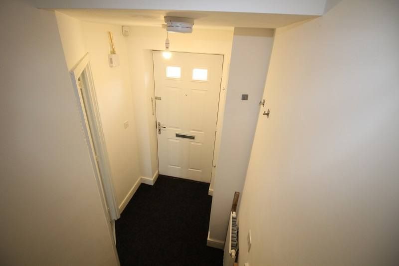 Property photo 2 of 22 Entrance Hall