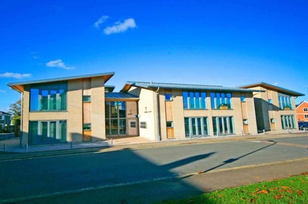 Property photo 1 of 9