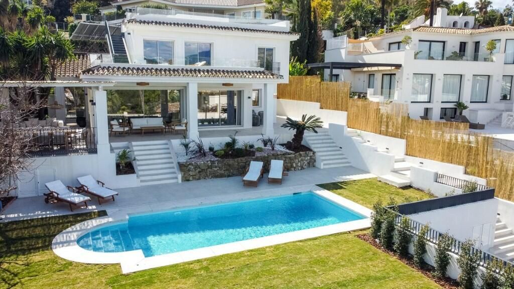 Property photo 1 of 3