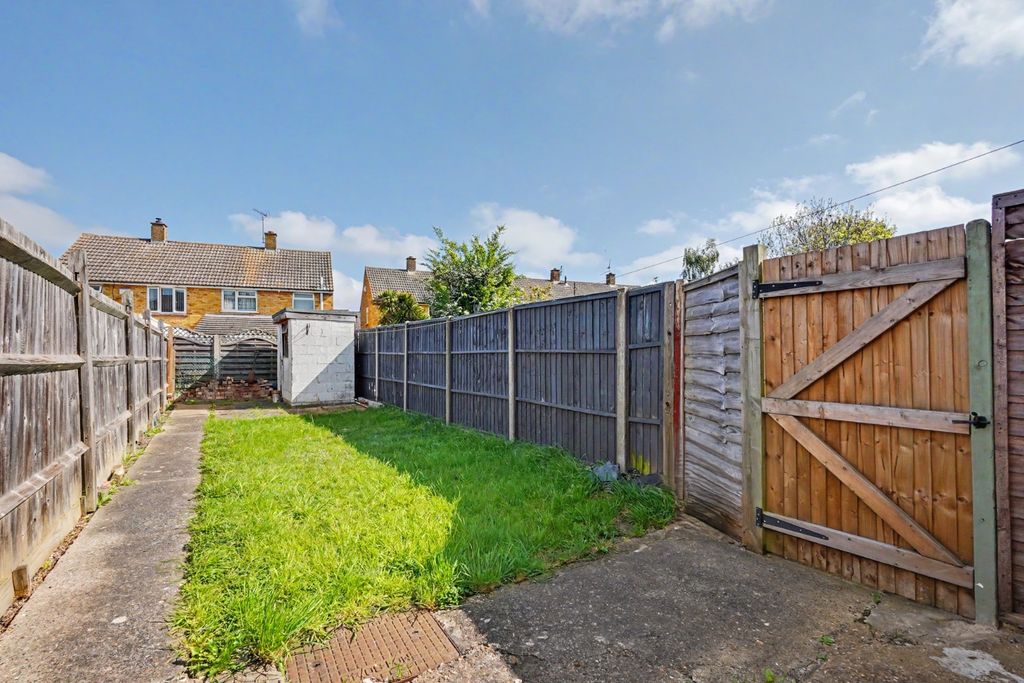 Property photo 2 of 11 5008716