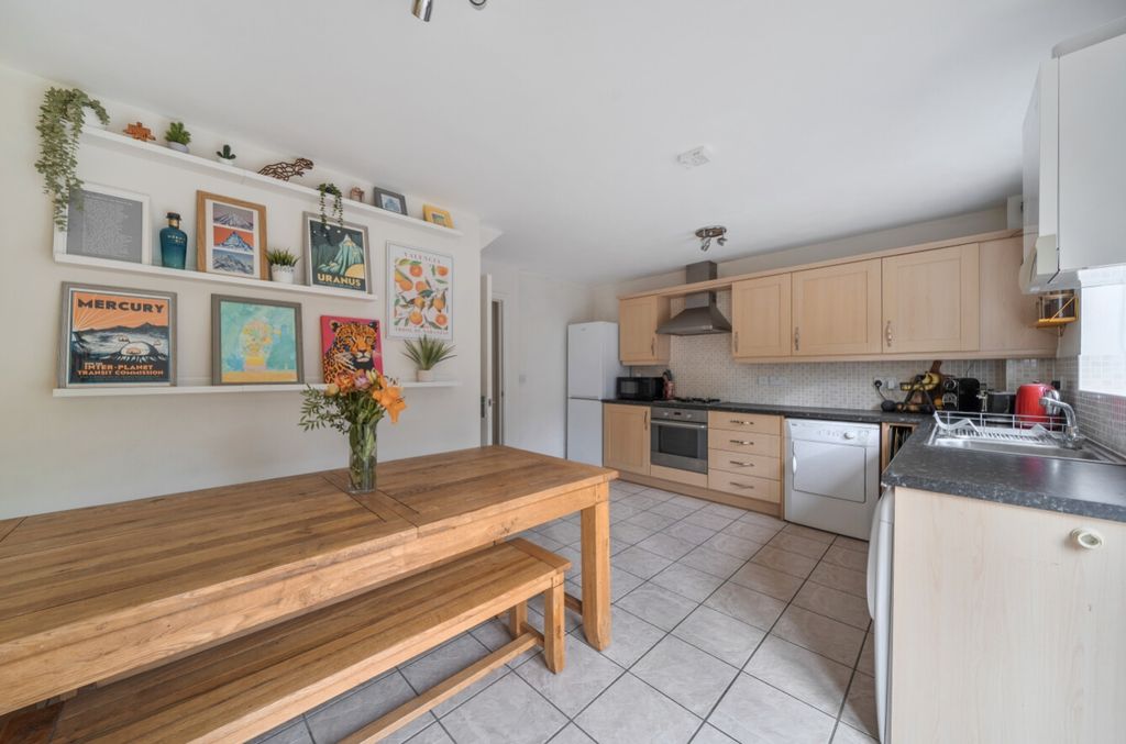 Property photo 3 of 24 1417419-7-6996386B6A137