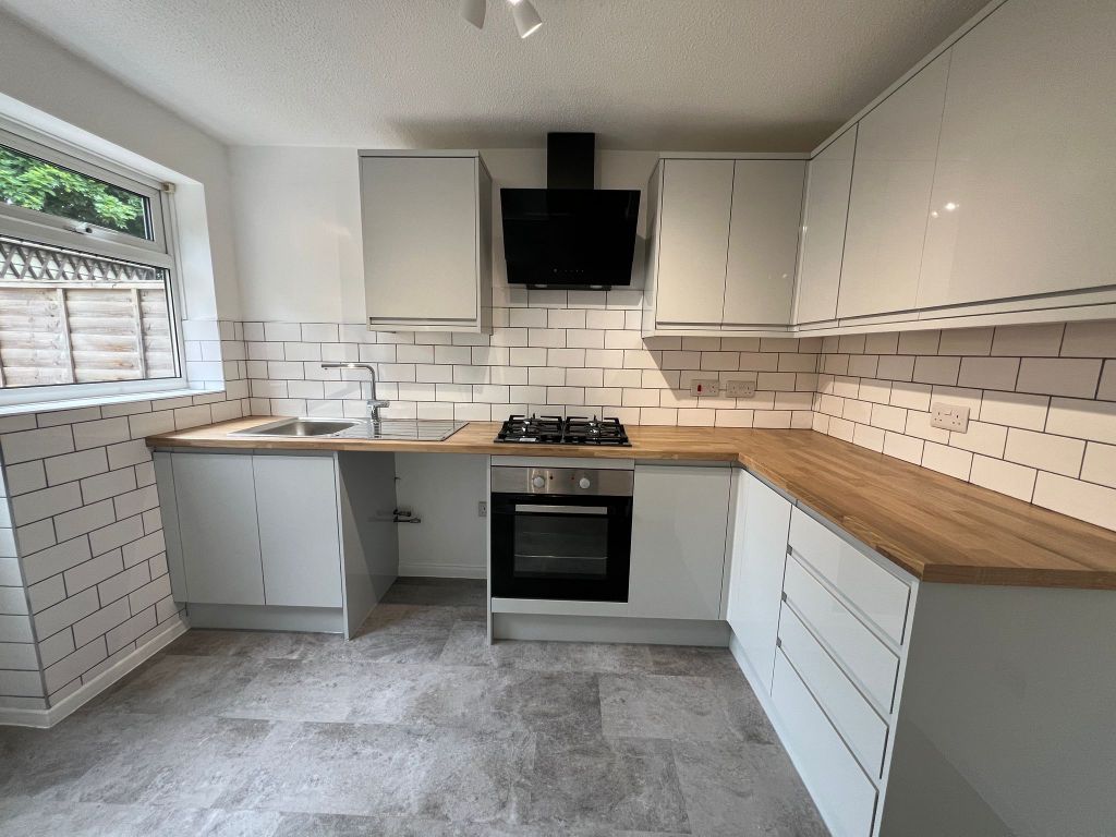 Property photo 2 of 19 Image