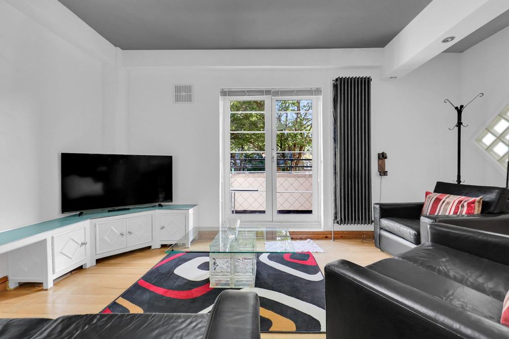 Property photo 3 of 14 9S4A2687.Jpg