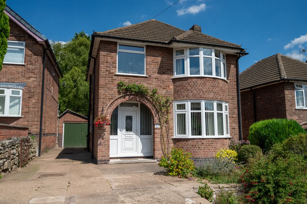 House in Nottingham, Chilwell - View 3