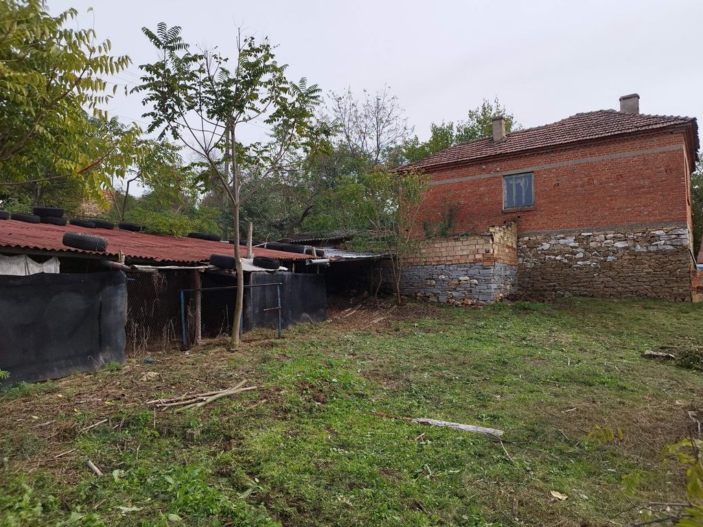 Property photo 3 of 4