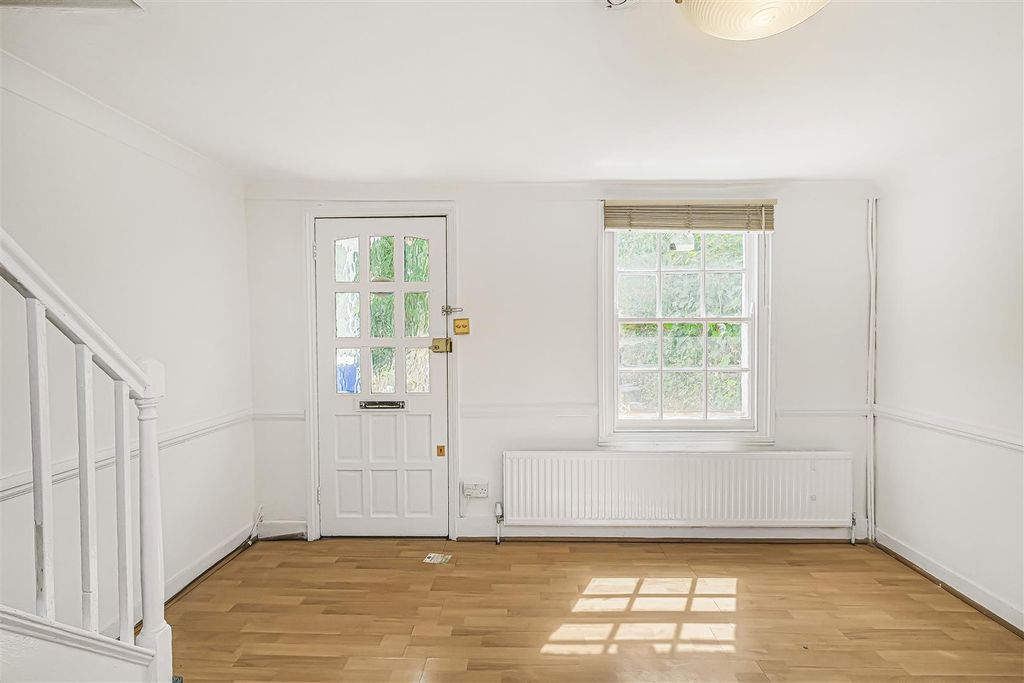 Property photo 3 of 22
