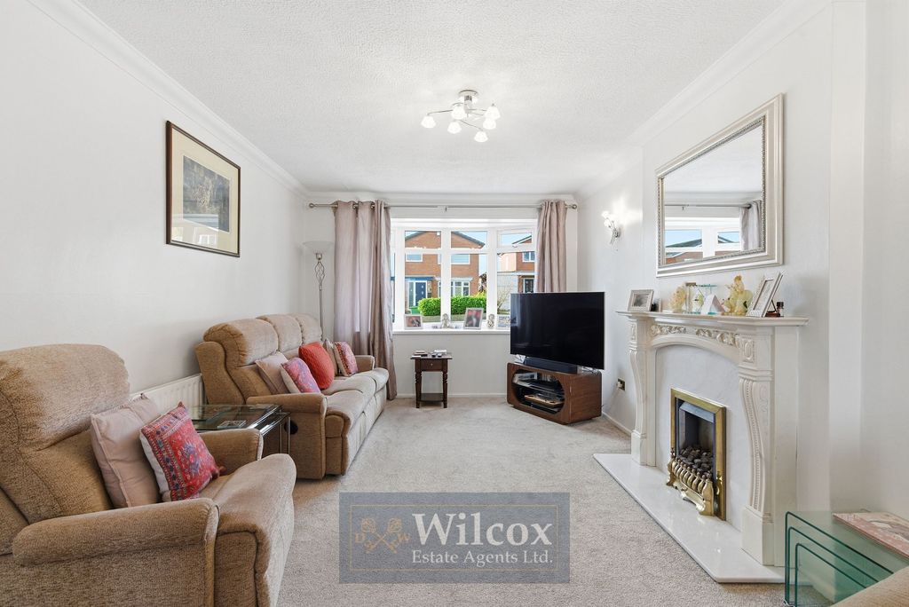 Property photo 2 of 24