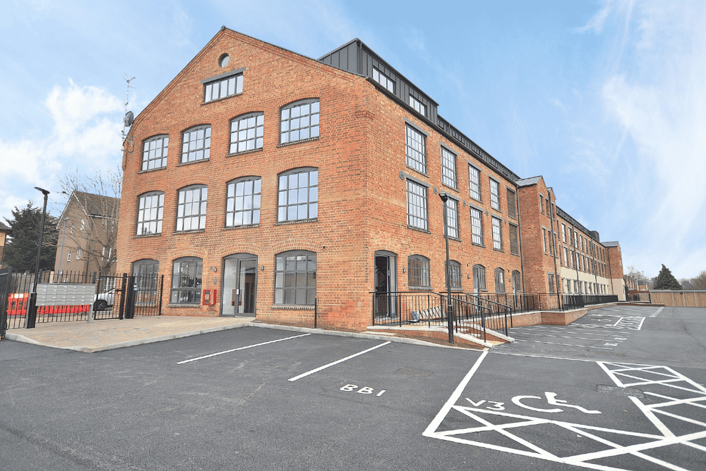 Property photo 1 of 12