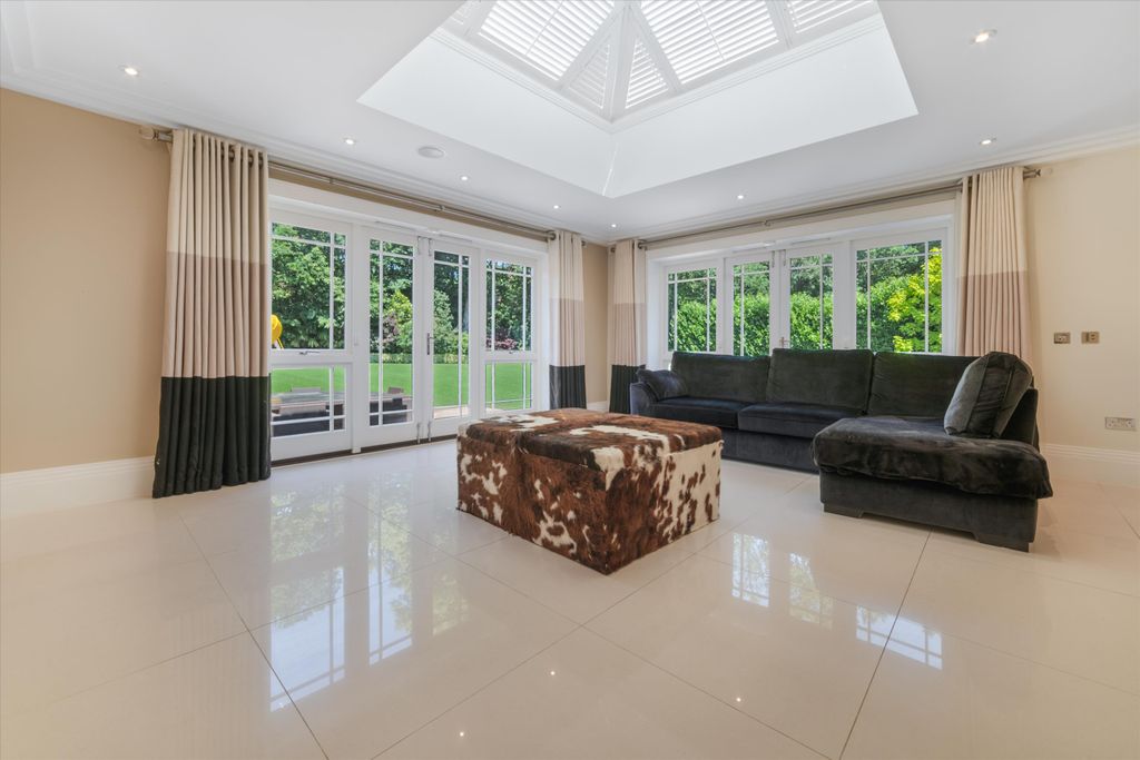 Property photo 3 of 29 Image