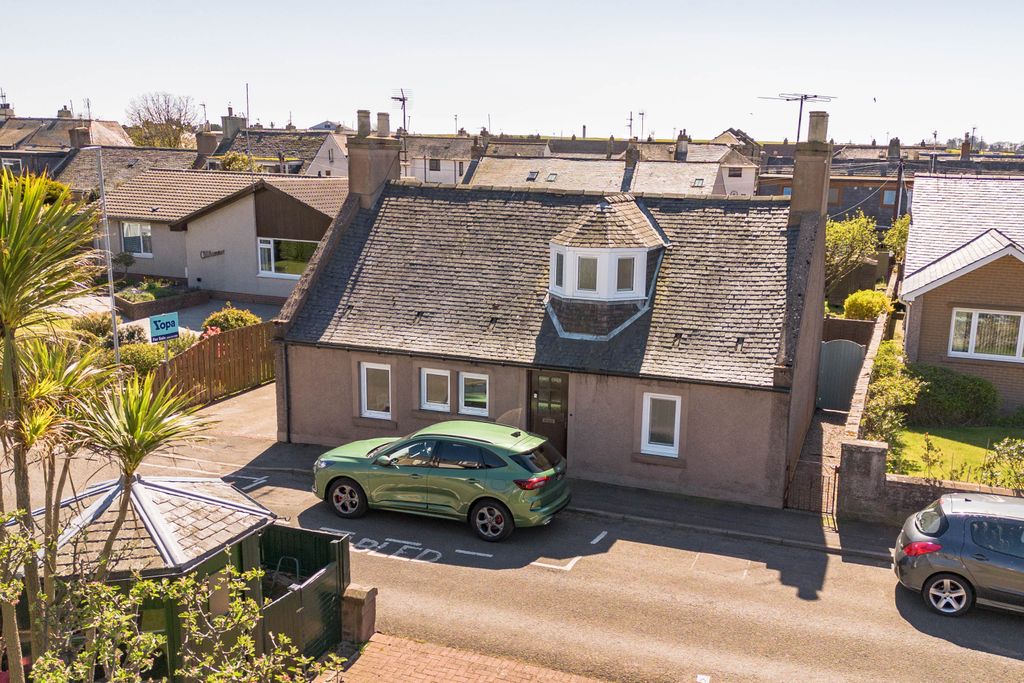 Property photo 1 of 37 Front Exterior