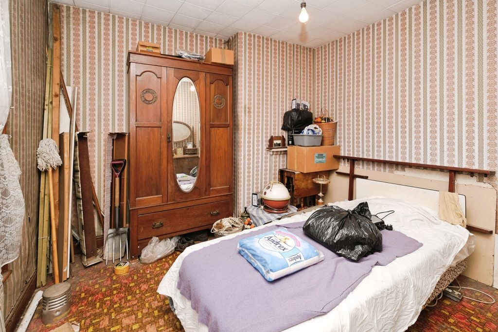 Property photo 2 of 11 Pbox-Img.Jpg