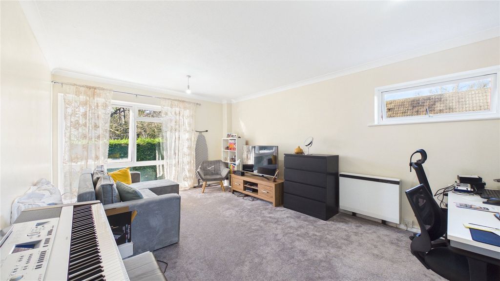 Property photo 2 of 5 Picture 2