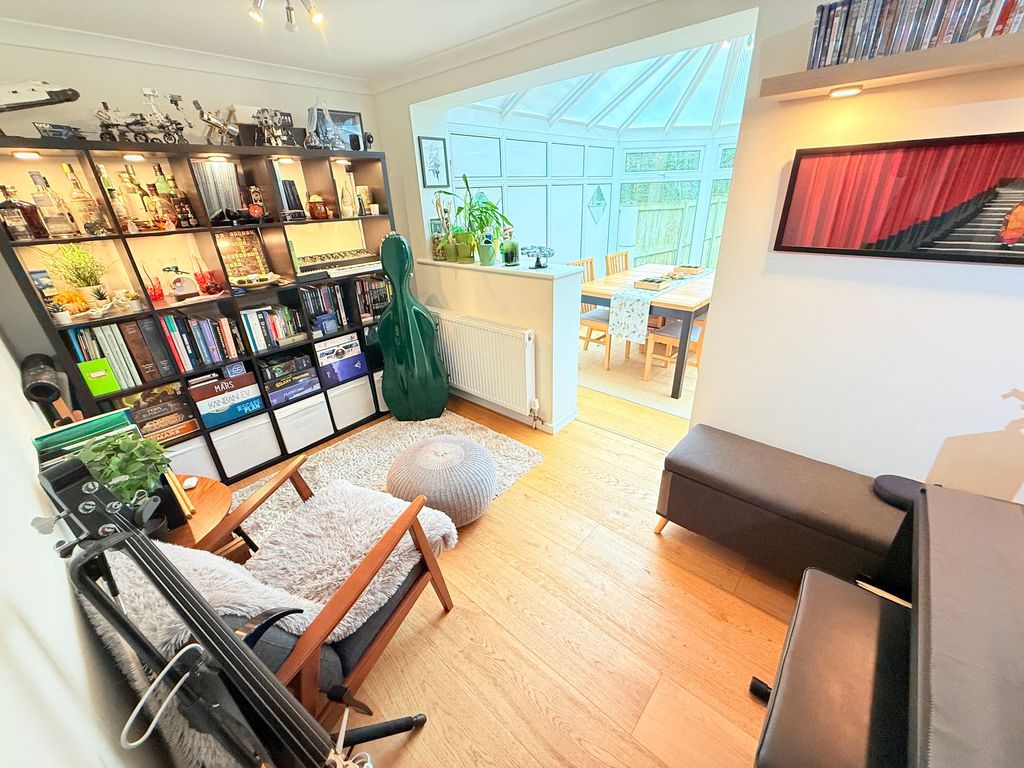 Property photo 3 of 20