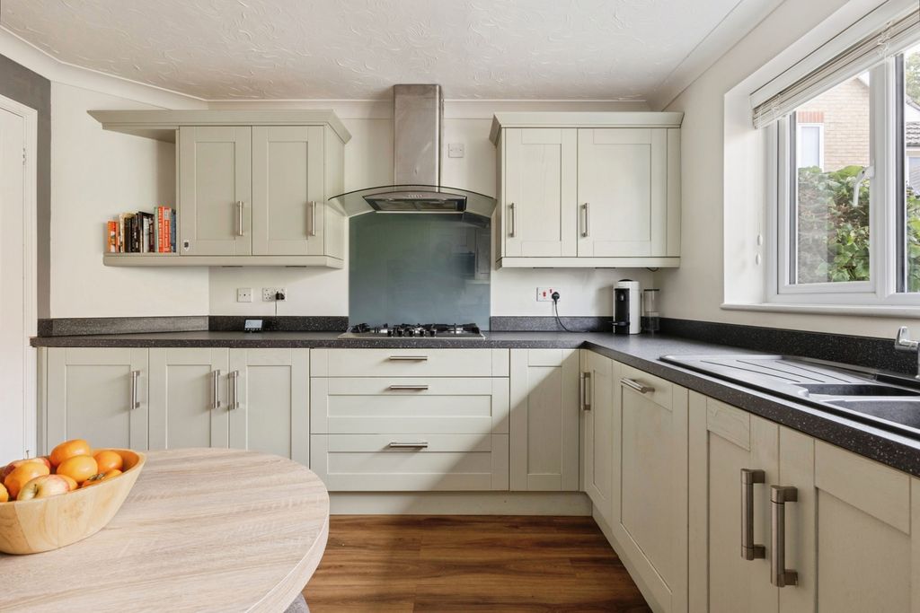 Property photo 2 of 22 Pbox-Img.Jpg