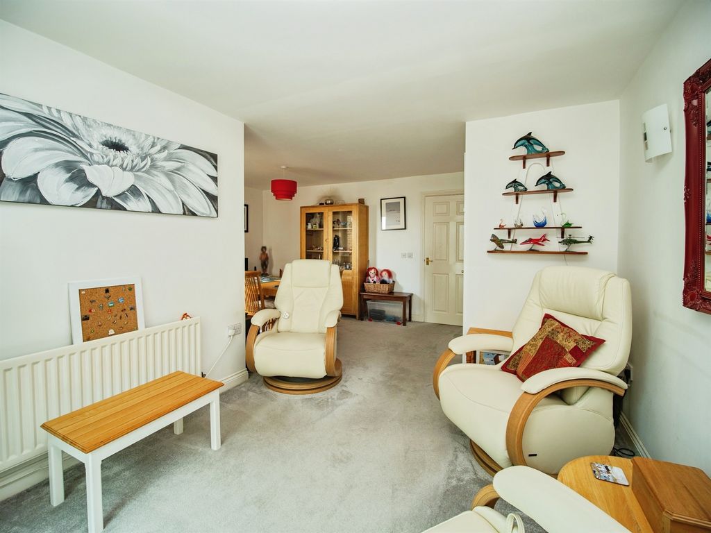 Property photo 3 of 20