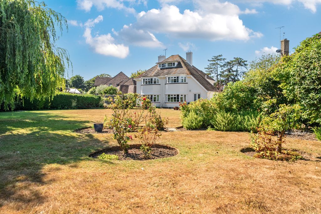 Property photo 2 of 21