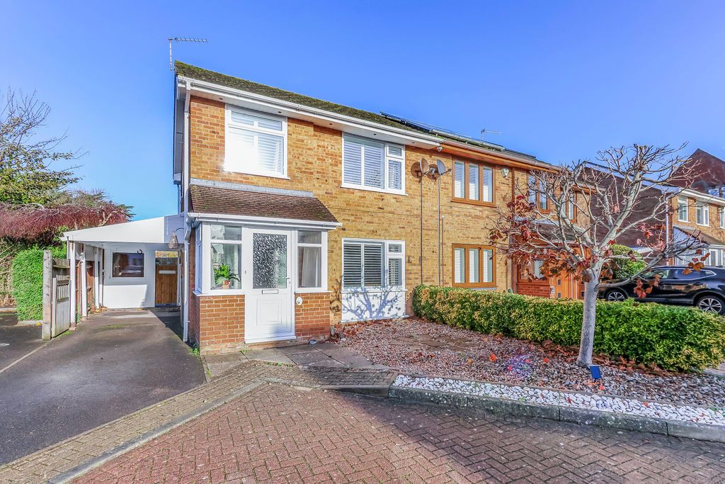 Property photo 2 of 18