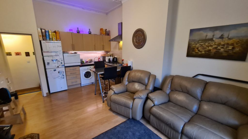 Property photo 3 of 10 Gallery