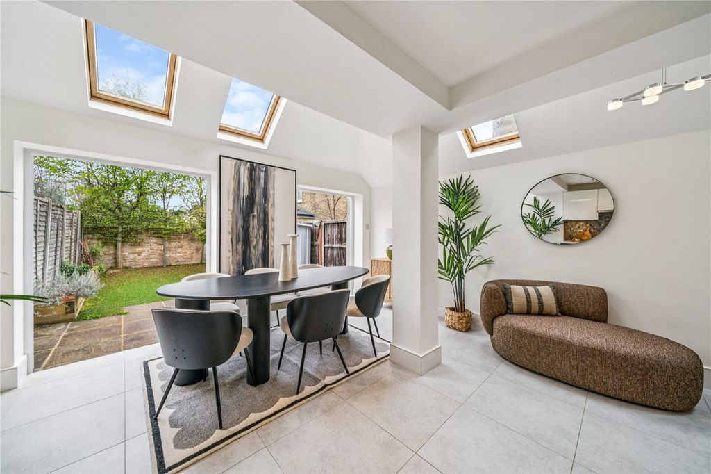 Property photo 2 of 10 Picture No. 35