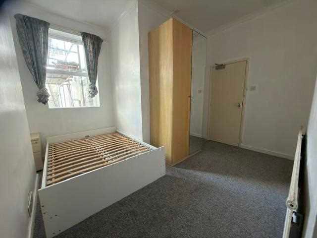 Property photo 2 of 8 Bedroom 1