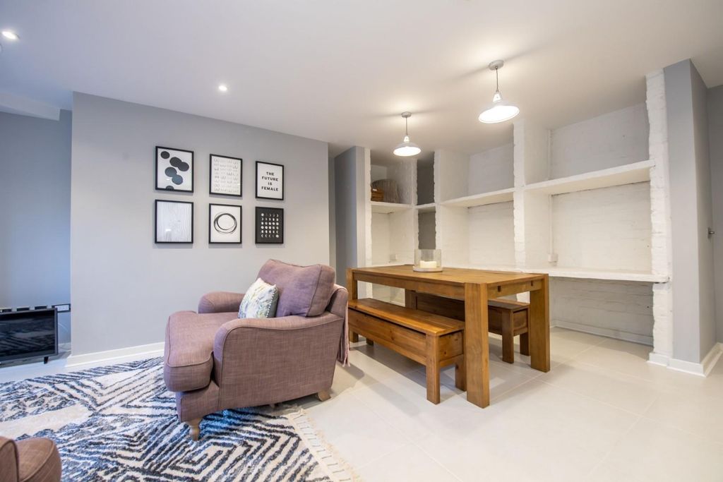 Property photo 1 of 12 73Canning-148.Jpg