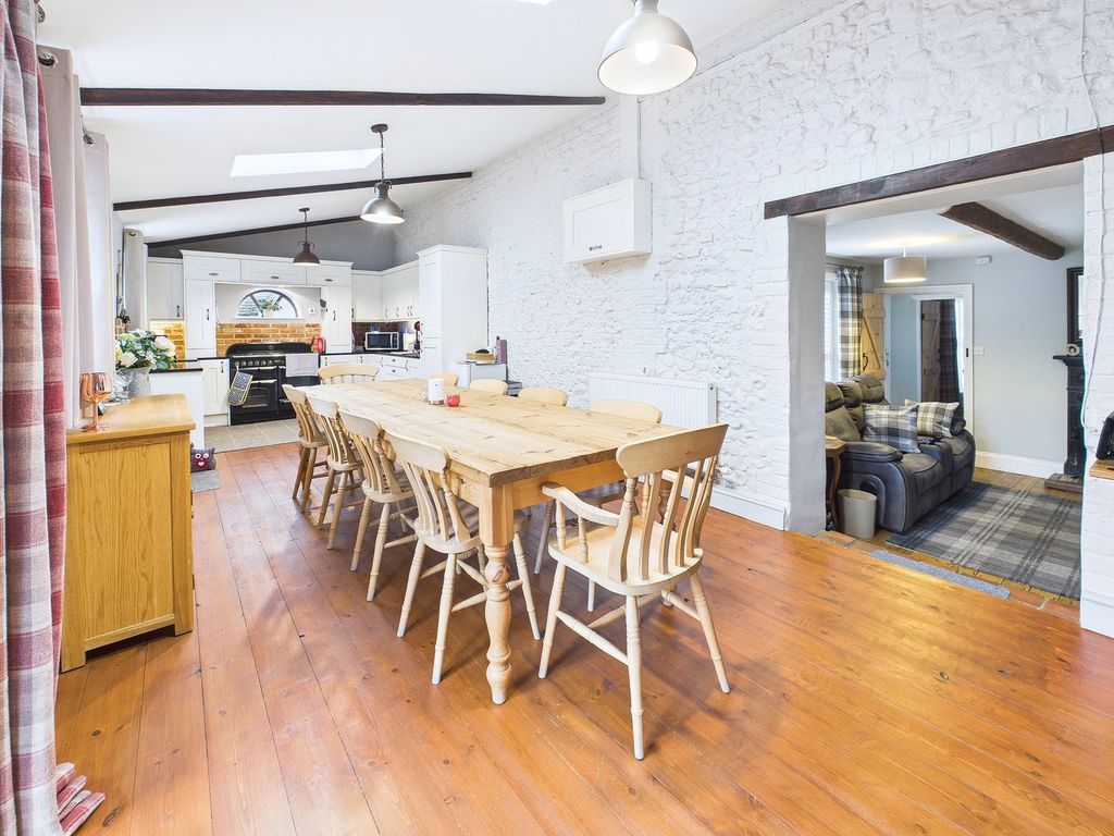 Property photo 3 of 38