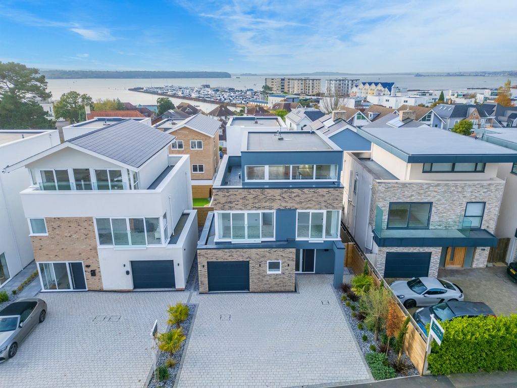 Property photo 1 of 16 Delia - Sandbanks Rd