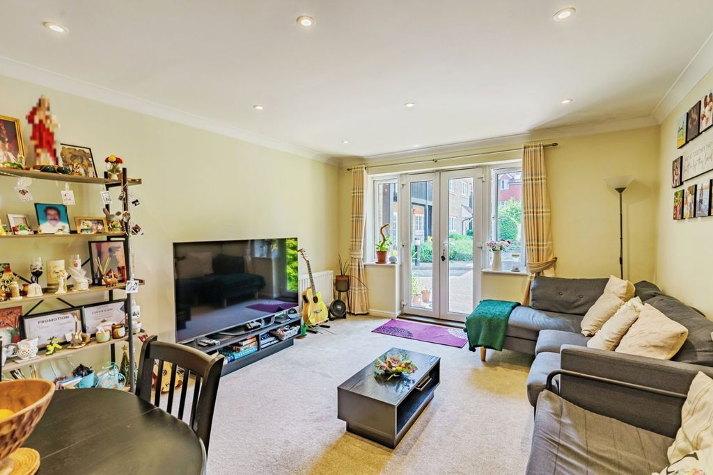 Property photo 2 of 17 Photo