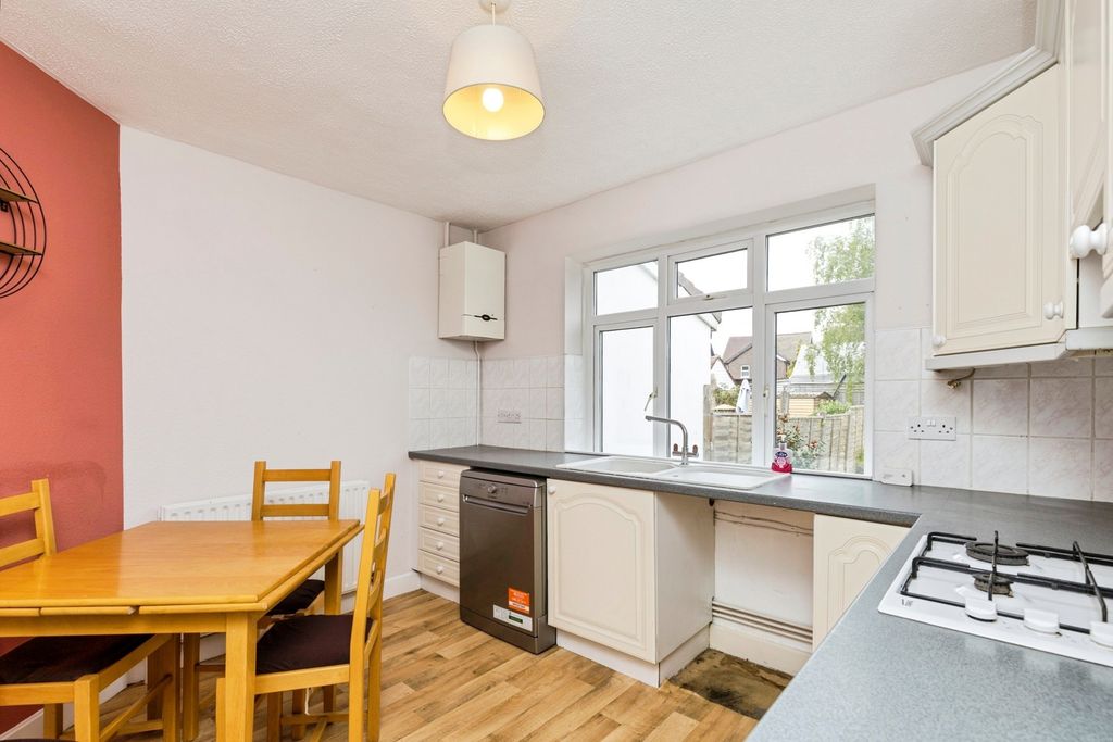 Property photo 3 of 19 Pbox-Img.Jpg