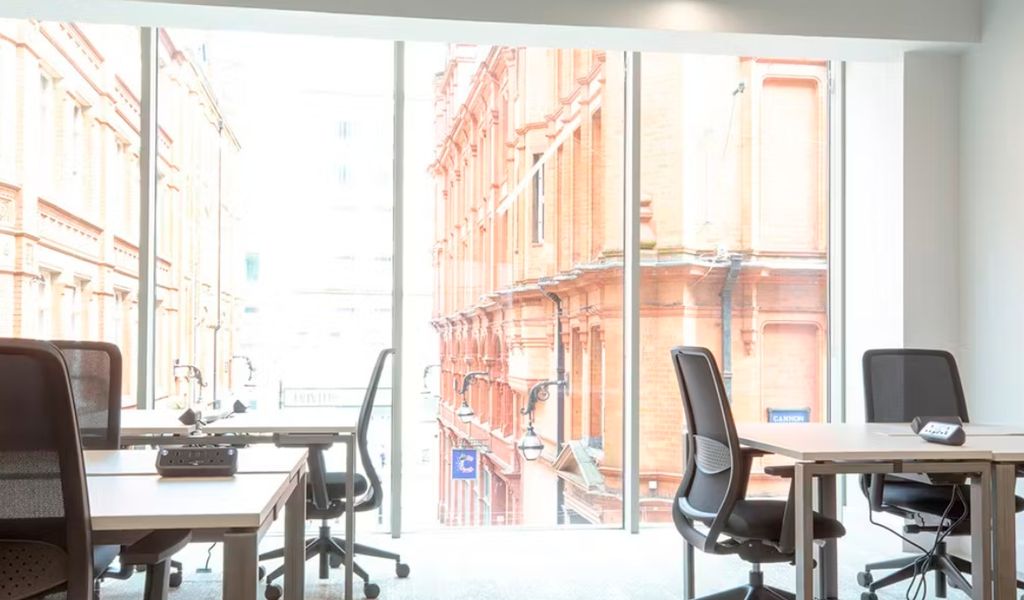 Property photo 1 of 5