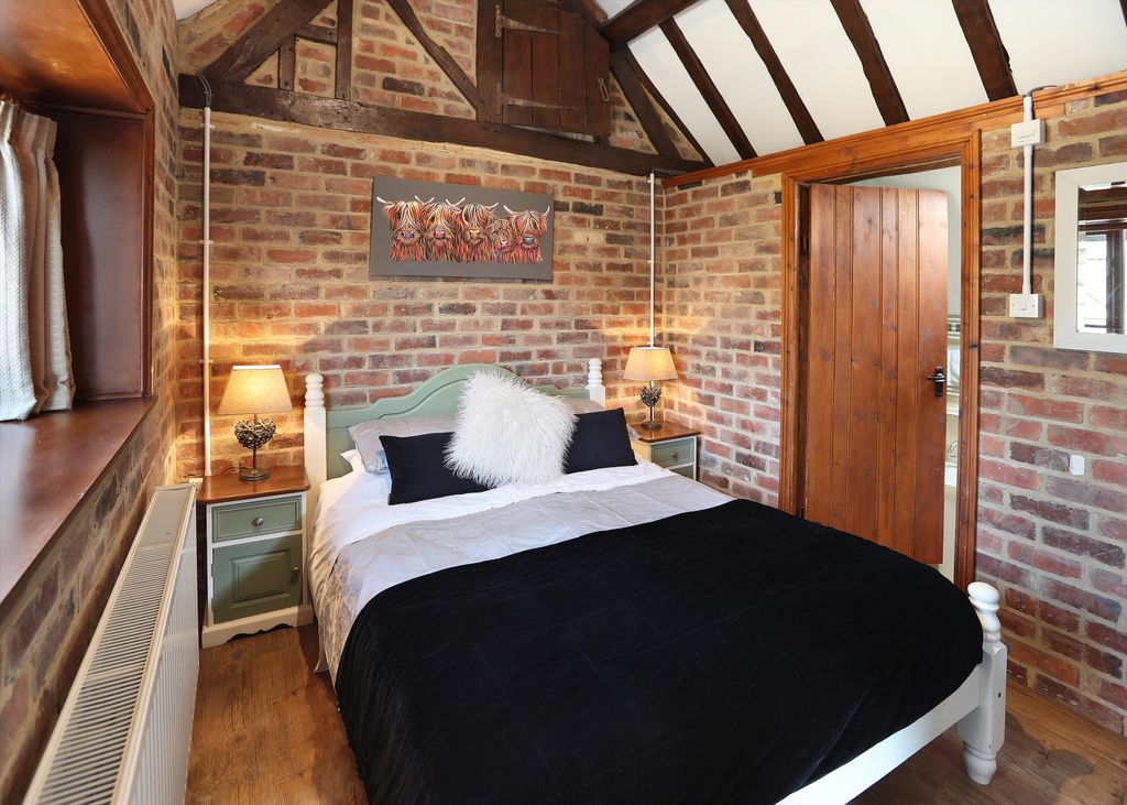 Additional image 35 of 11 bed farm for saleKings Lane, Snitterfield, Stratford-Upon-Avon, Warwickshire CV37.