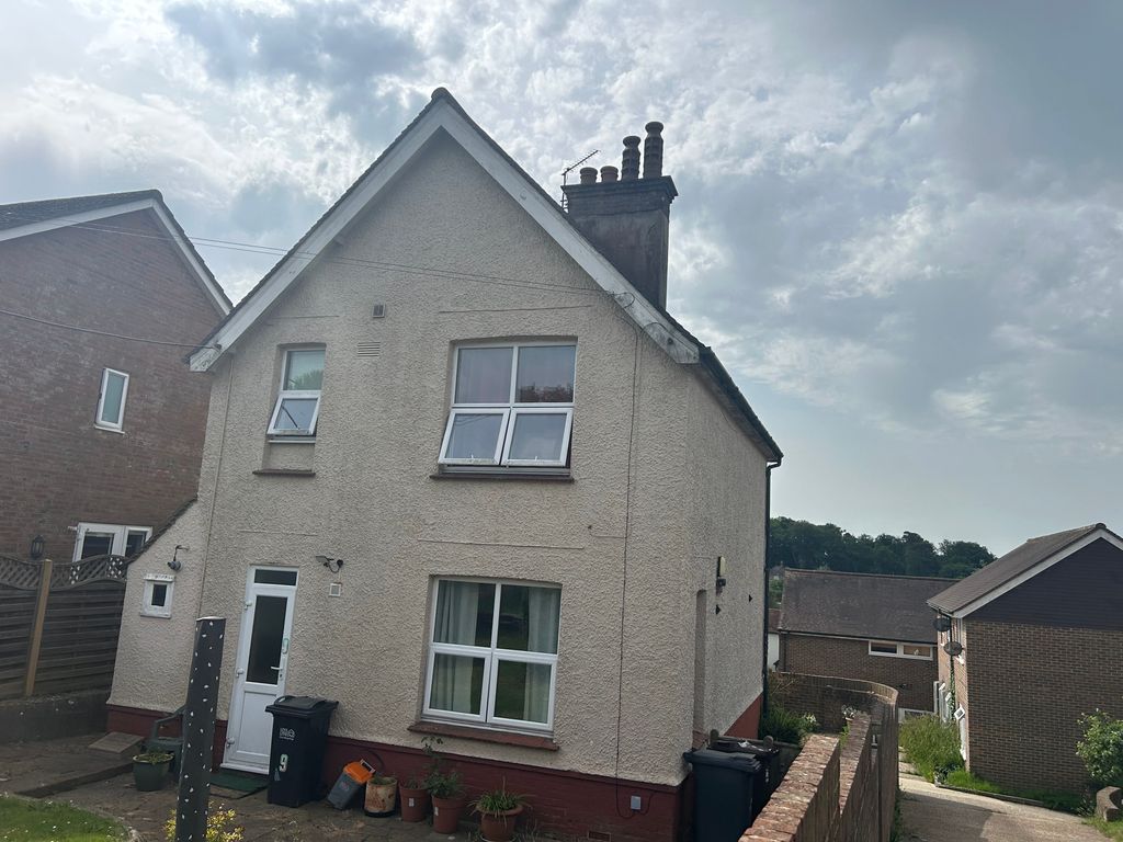 Property photo 1 of 5
