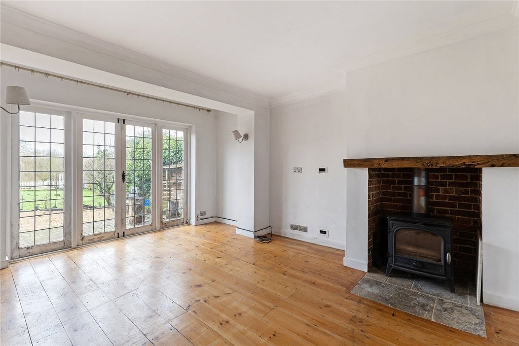 Property photo 2 of 27 Drawing Room