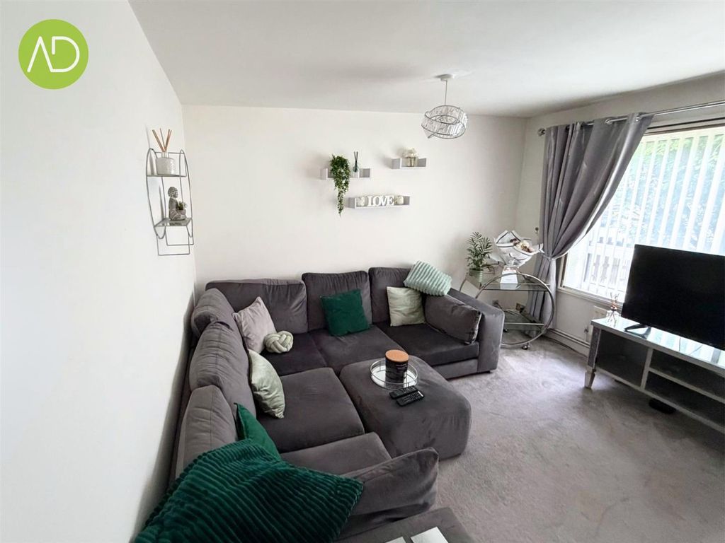 Property photo 2 of 7 9.Jpg