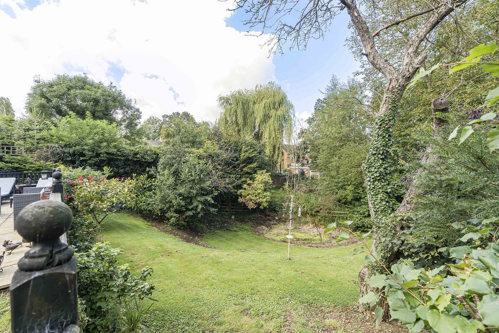 Property photo 3 of 30