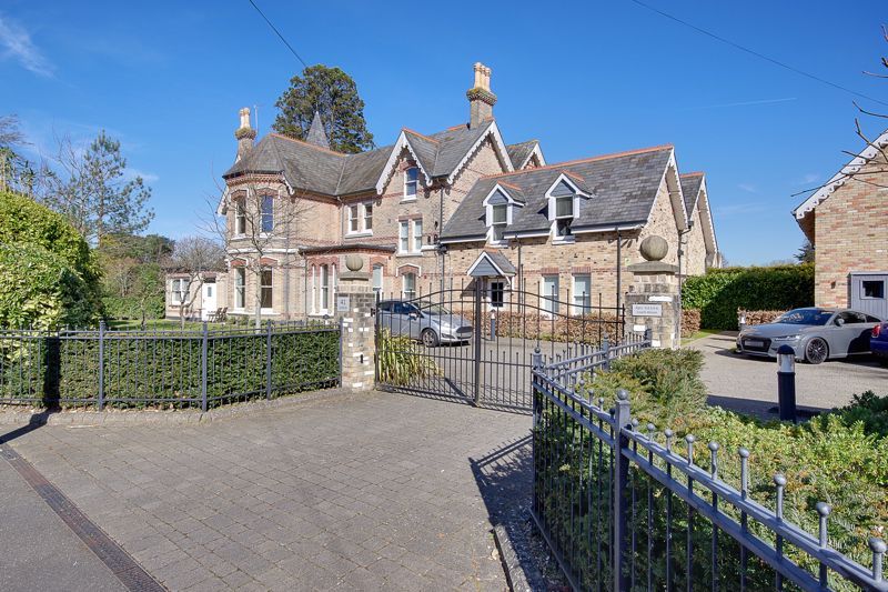 Property photo 1 of 30 Photo 1