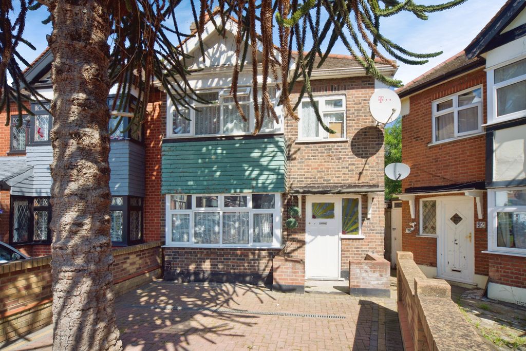 Property photo 1 of 17 Photography