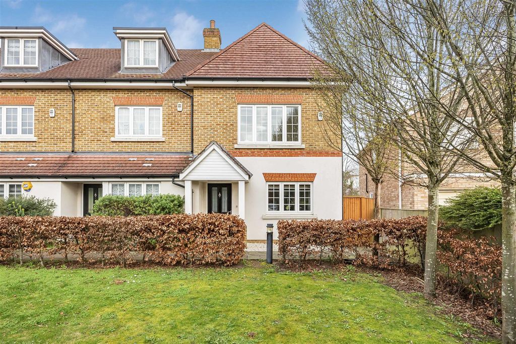 Property photo 1 of 28 External