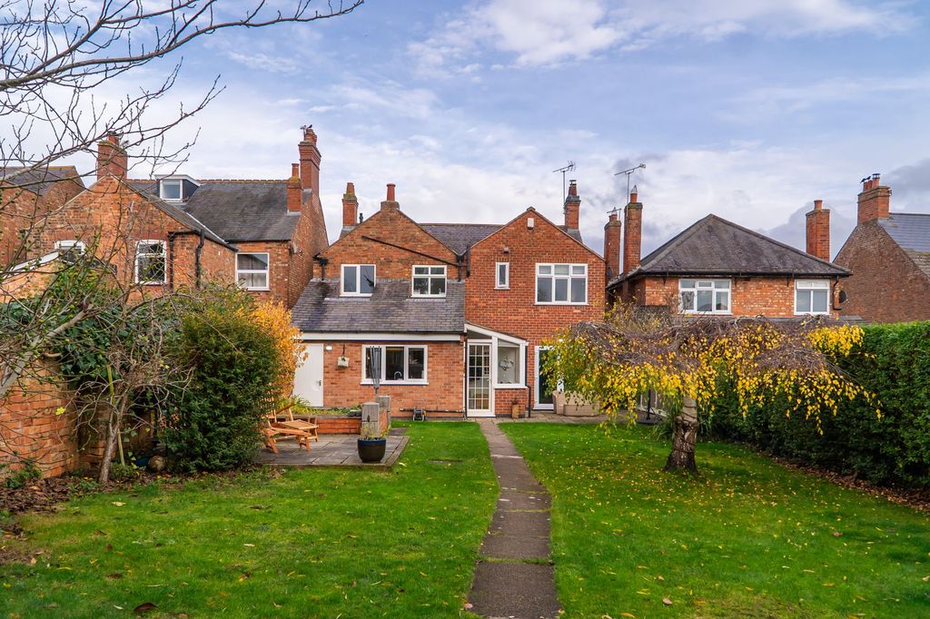 Property photo 1 of 62