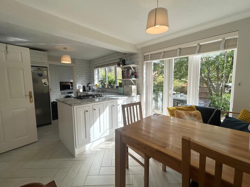 Property photo 3 of 14 Kitchen Diner