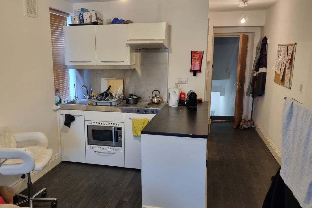Property photo 2 of 21 59A Barnet High Street, Barnet, Hertfordshire, En5 5Ur
