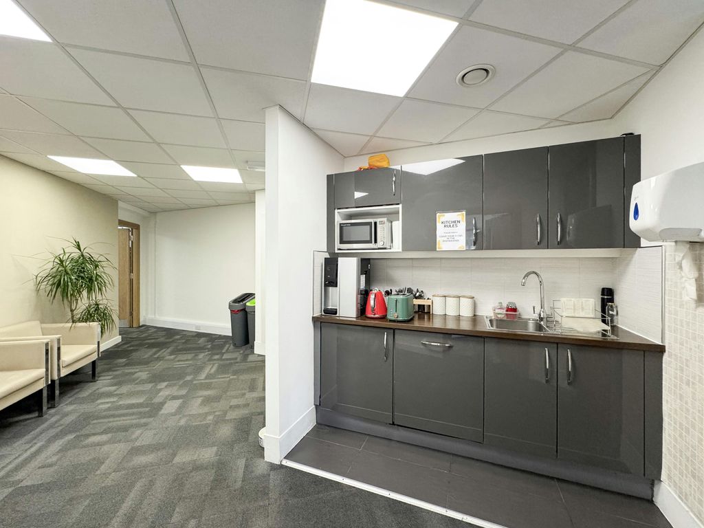 Property photo 3 of 10 Image 41.Jpg