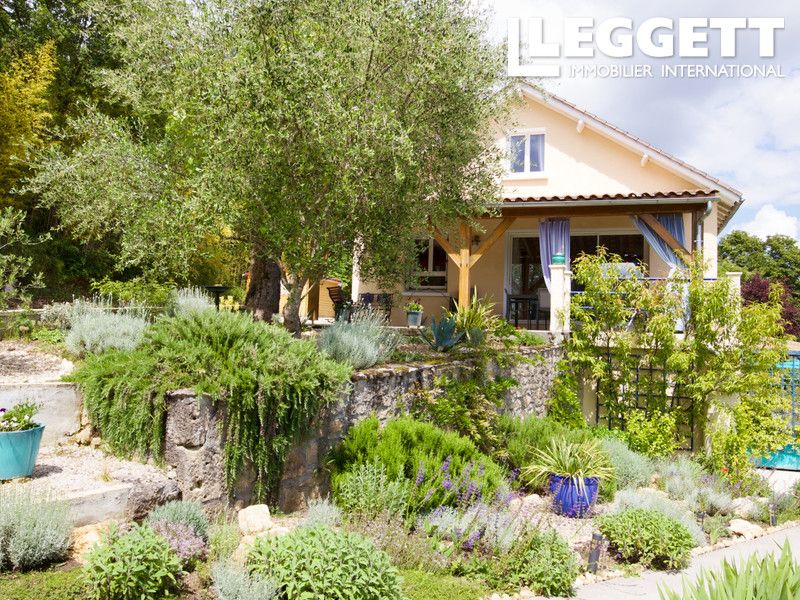 Property photo 1 of 10