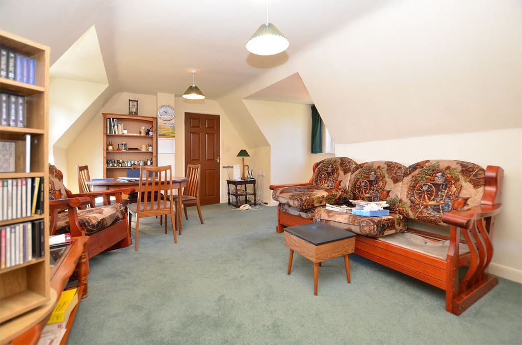 Property photo 3 of 7