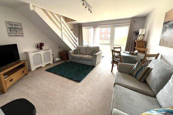 Property photo 2 of 11 Gallery