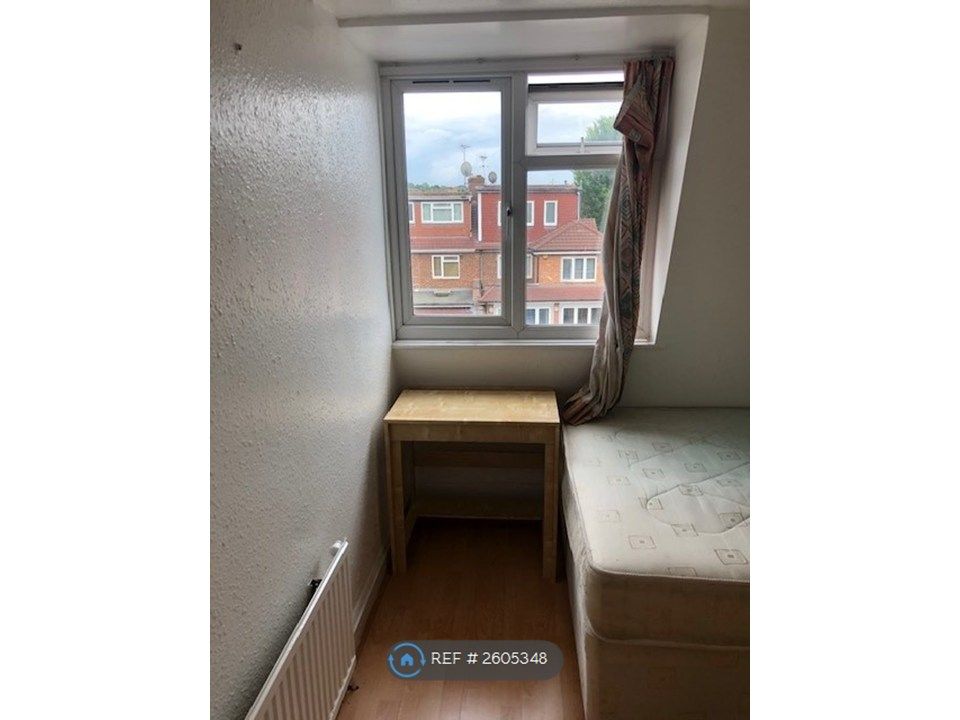 Property photo 3 of 7